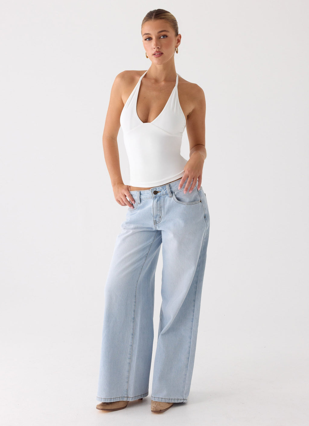 Neo Low Rise Wide Leg Jeans - Light Blue Wash